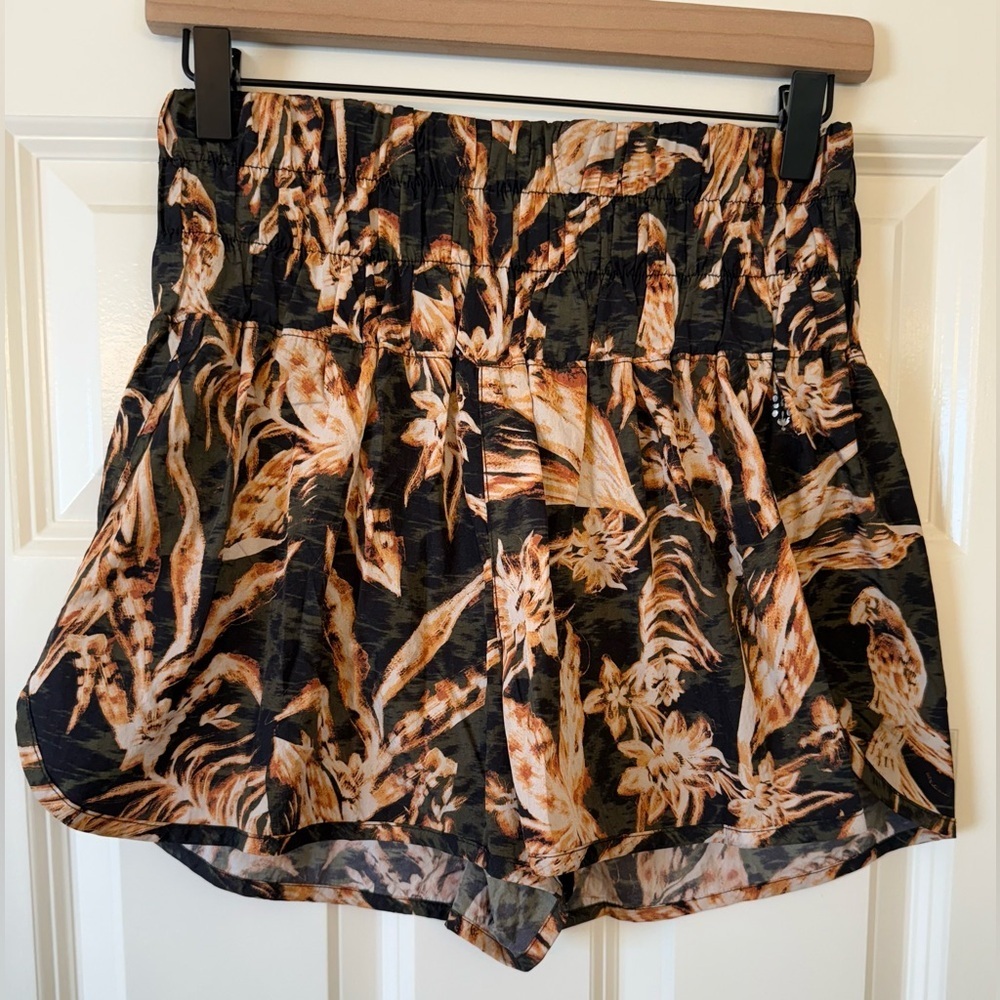 Free People Movement The Way Home Black Floral High Rise Mesh Shorts Size Large